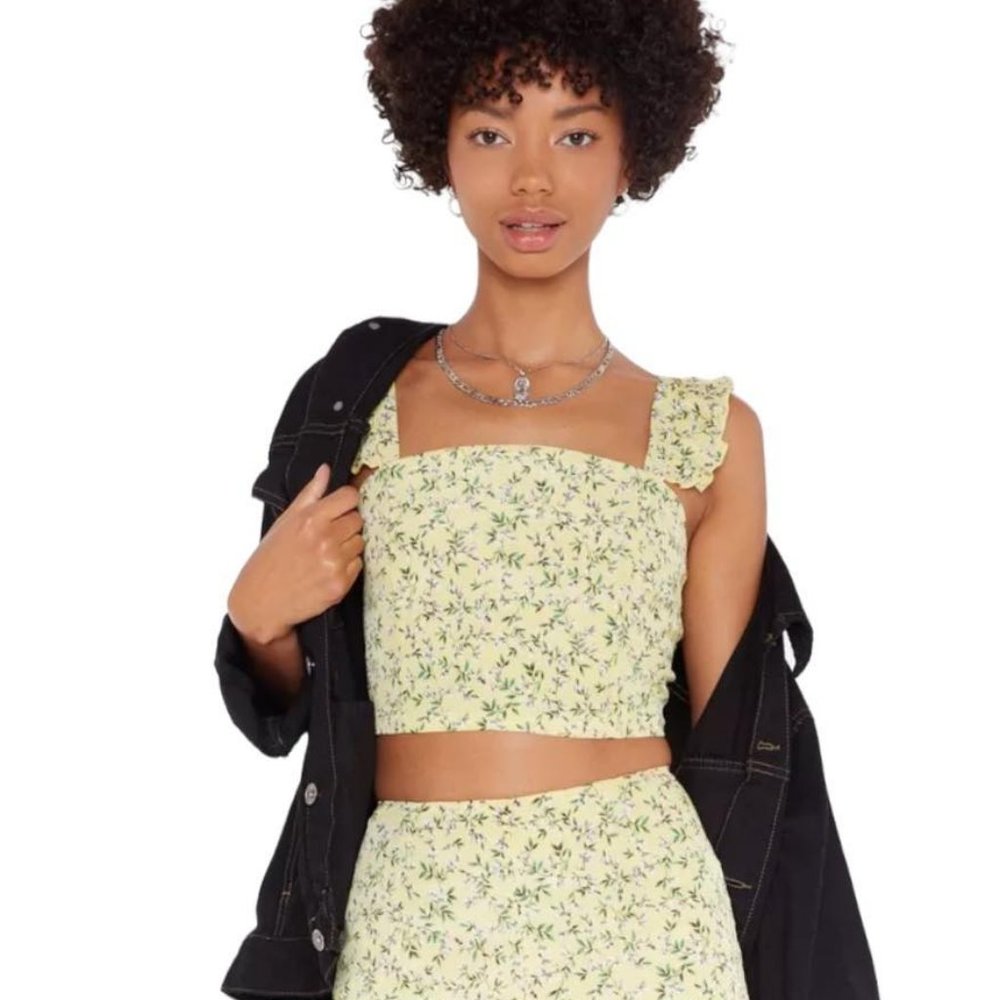 Nasty Gal Days of Flower Lives Floral Crop Top and Shorts Set Yellow - Picture 9 of 9
